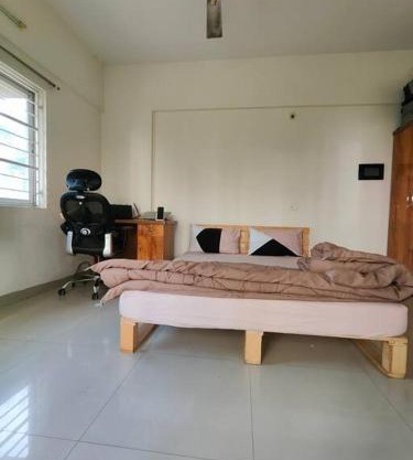 Pet Friendly Studio Apartment in Hadapsar