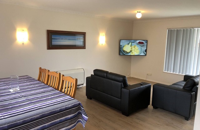 Pet friendly, walking distance to the magnificent Murray River