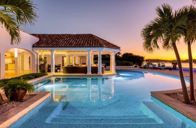 Petite Plage 4 - Luxury beachfront villa with concierge service