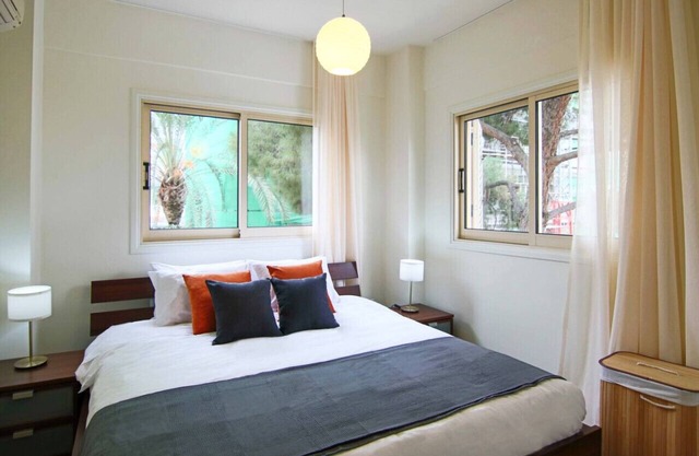 Phaedrus Living: City View Luxury Iras Flat 102