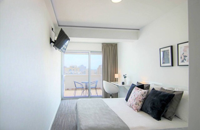 Phaedrus Living: Luxury Suite Nicosia 508
