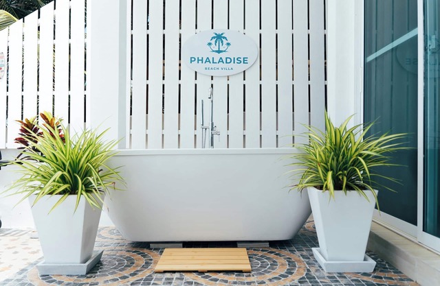 Phaladise Beach Villa at Phala Beach, Ban Chang