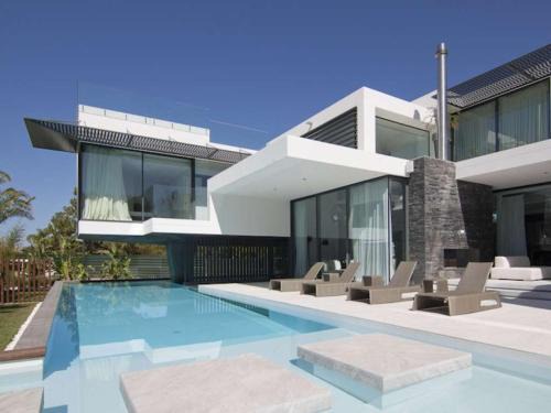 Phenomenal Algarve Villa Villa Flowerscape 4 Bedrooms Steam Room & Home Cinema Quinta Do Lago