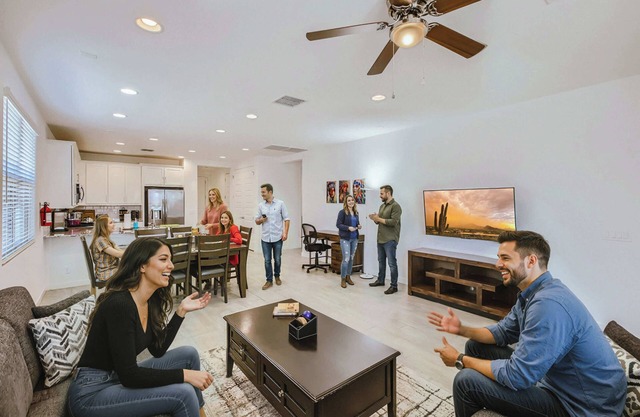 Phoenix 5BR With Fast Wifi!