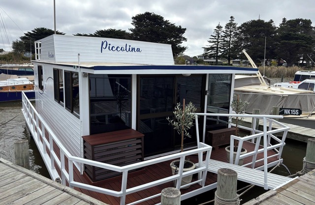 Piccolina Floating Accomodation