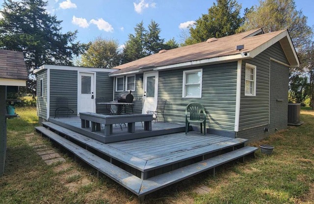 Pickwick Getaway in the Groves 7th NT Free!nn