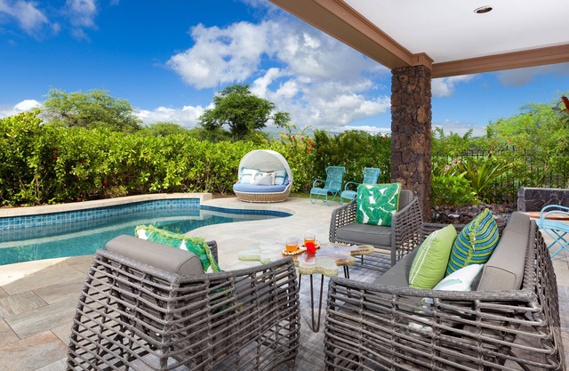 ❤️PiH❤️ SEA GLASS★ Best Views ★ Private Heated Pool★