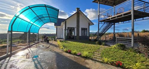 Pine hill villas & Camping