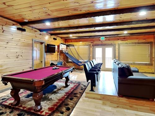 Pine Tree Lodge