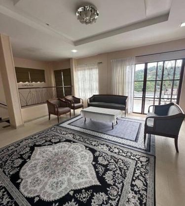 Pinggir TTDI Damansara Homestay for big group up to 35 pax