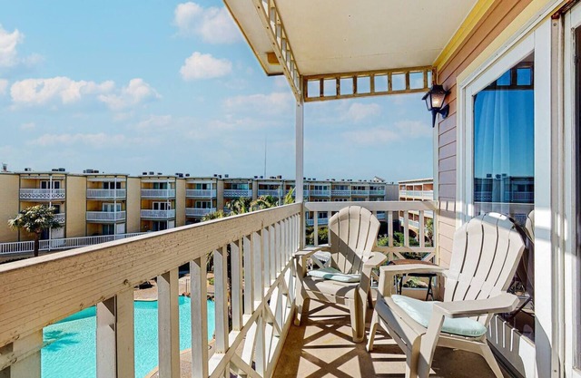 Pirates' Compass-Set Your Course for Galveston