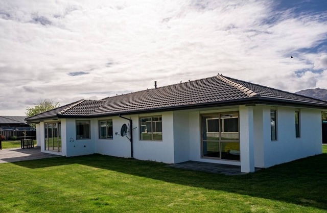 Pisa Perfection – Cromwell Holiday Home