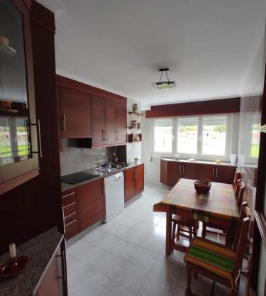 Piso 4 habitaciones Valdoviño cerca de la Playa