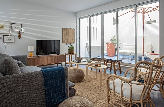 Piso Azul Premium Apartments - Apt 1 by LovelyStay