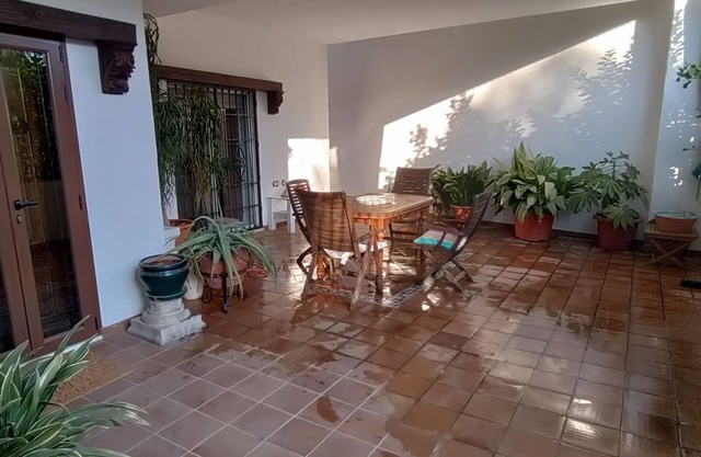 Piso en Albaycin Alto con Patio Cubierto