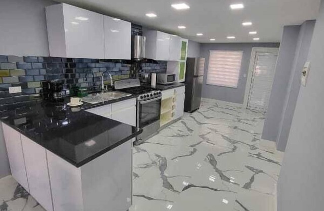 Playa del Niño and Ferry & Isla Mujeres 15min away