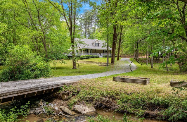 Pleasant Grove Hideaway | Private Creekside Retreat w/Hot Tub & Trails