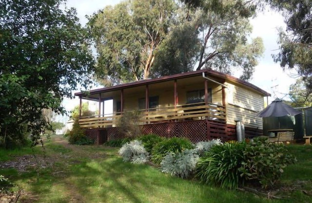 Plough Cottage is a charming and cozy getaway for the family at a cheap price