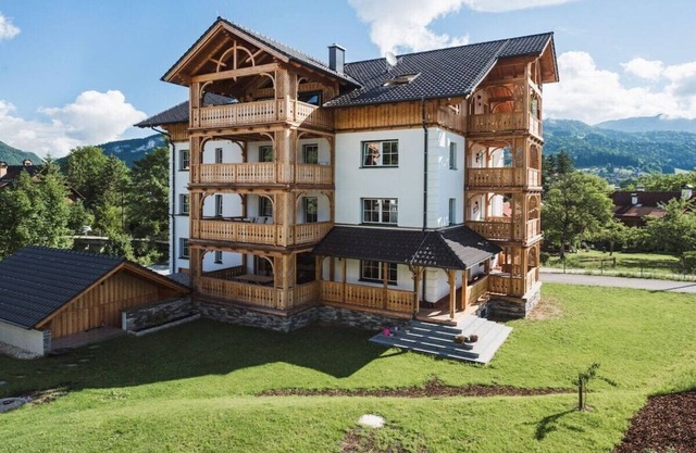 Poacher - Villa Salzweg