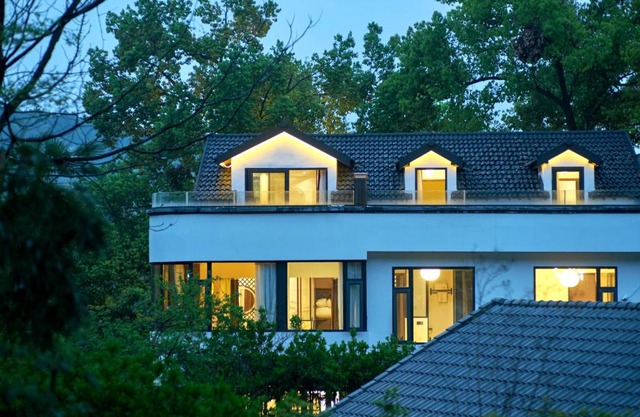 Poetic Villa