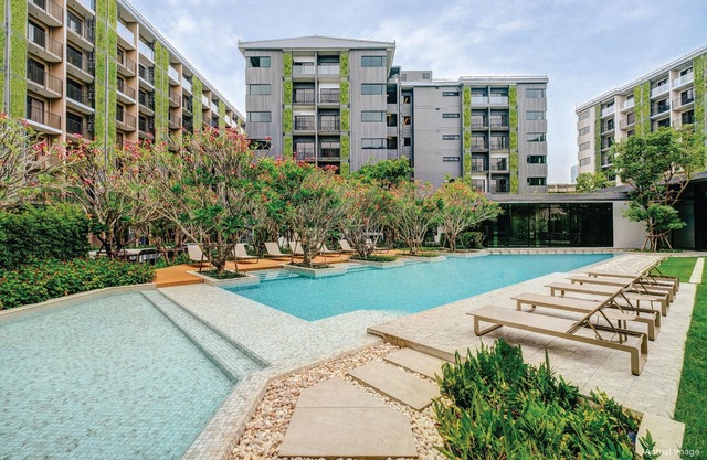 Pool! For Sightseeing, Playing & Food.