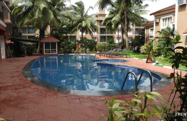 POOL / GARDEN FACING APARTMENT