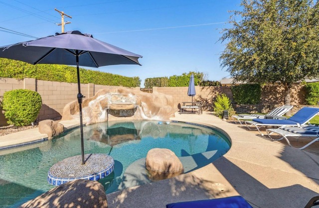 Pool, Real Green Grass, Game Room + Near Old Town! Pets OK-Spacious For Groups!