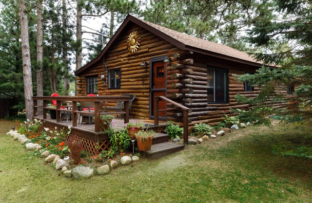 Port Sanilac Log Cabin-Incredibly Cute!