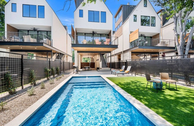 Porter Haus at Camp Warnecke*Direct Comal River Access*Walk to Downtown NB