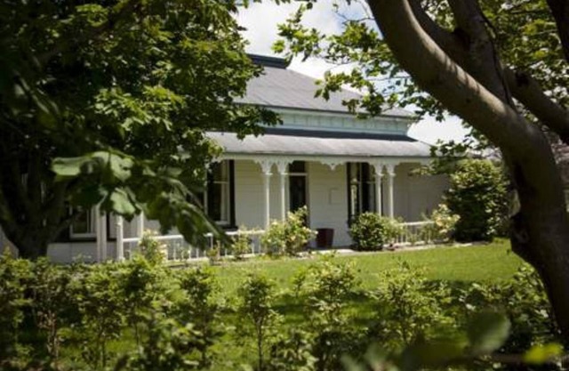 Porters Vineyard . Great location on Kitchener Street, A short walk to town.