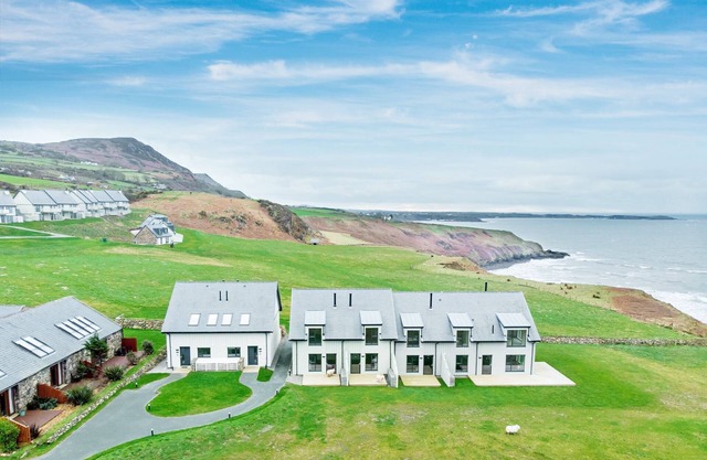 Porth Oer, luxury accommodation