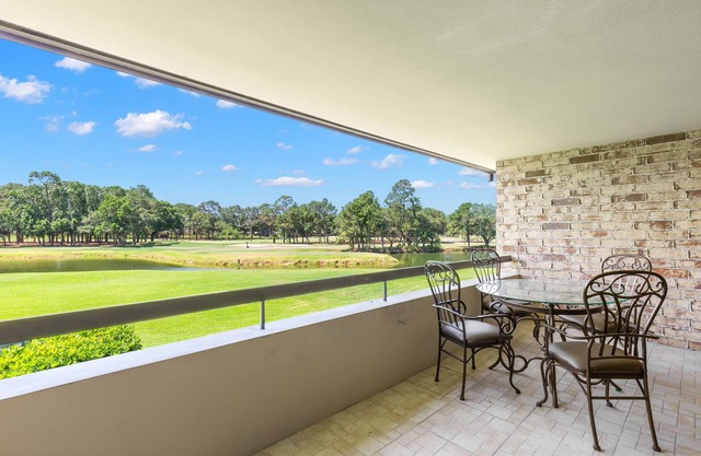 PORTRUSH 3075 AT THE INNISBROOK RESORT RENOVATED CONDO WITH LAKE VIEW