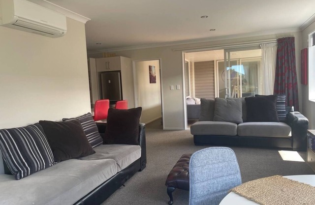 Pounamu Paradise, Pegasus Bay