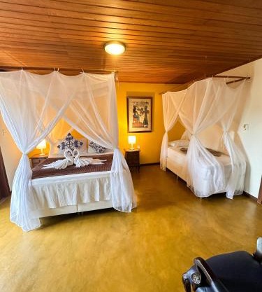 Pousada Arraial Colonial, Localizada no Centrinho e de Fácil Acesso a Praia e a Rua Mucugê