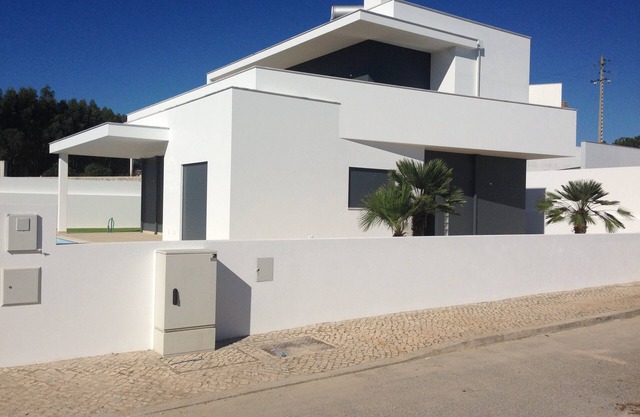 Prachtige Villa met Verwarmd Privé-zwembad Vlakbij de Oceaan en Lagune