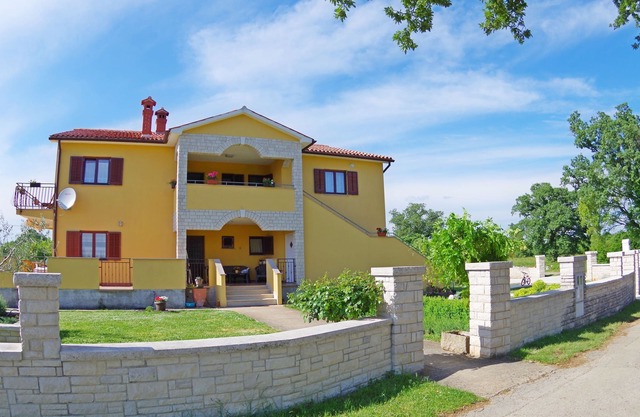 Premium Apartment in Barban with Private Pool