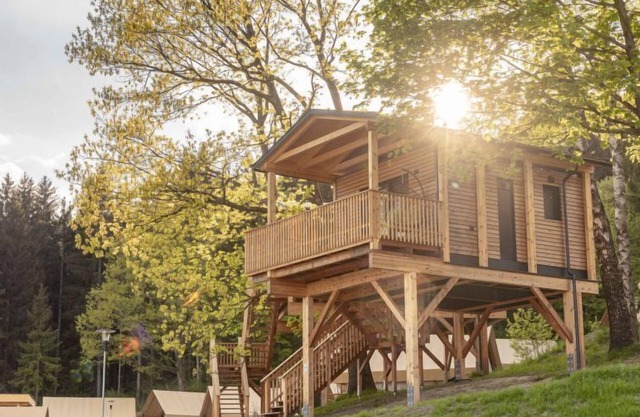 Premium Baumhaus mit 1 Schlafzimmer by Interhome