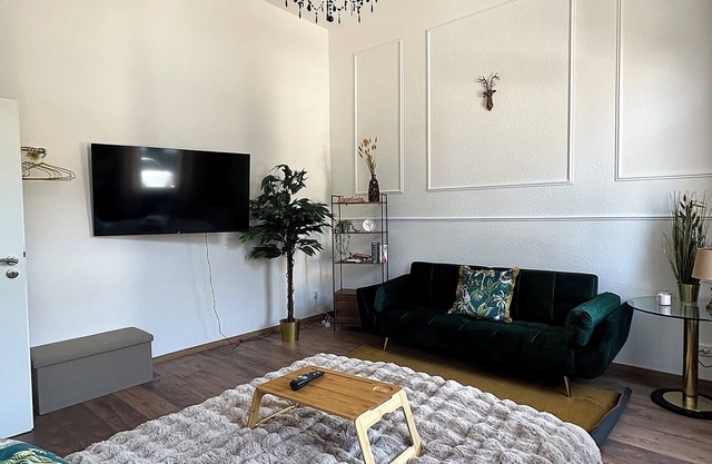 Premium old building apartment in the south of Duisburg, near Düsseldorf airport & trade fair center