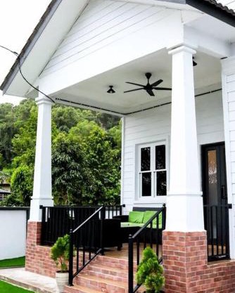 PREMIUM Tanjung Jara Cottage - with indoor pool