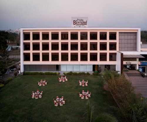 Pride Biznotel Manjusar Vadodara Near Sokhda Lake