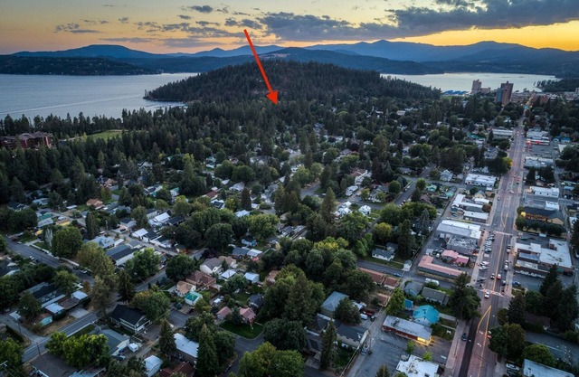 Prime Location! 5 Blocks to Sherman Ave, 2 Blocks to McEuen Park