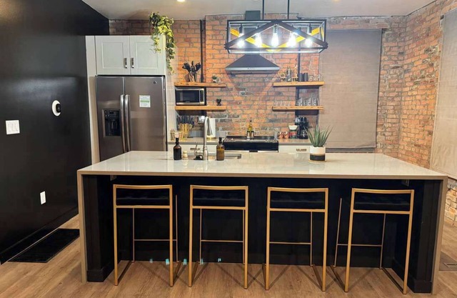 Prime Location - Free Parking - Short North