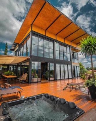 Principado dos Galgos, Chácara