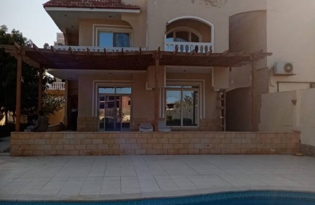 Privat villa whit pool, quiet area