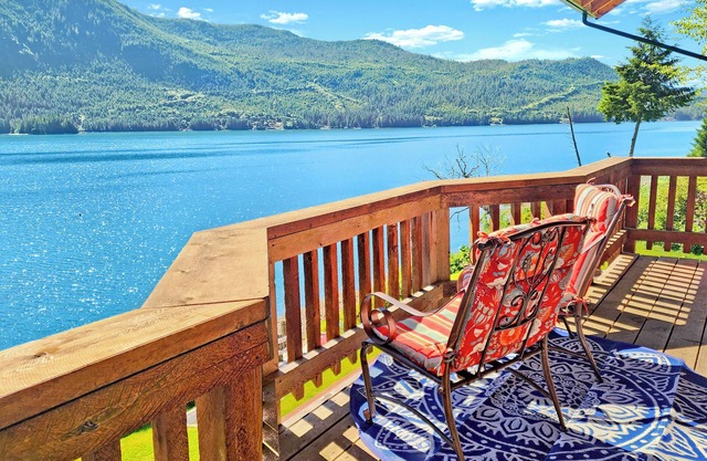 Private 2 bedroom Oceanfront Oasis with Panoramic views!