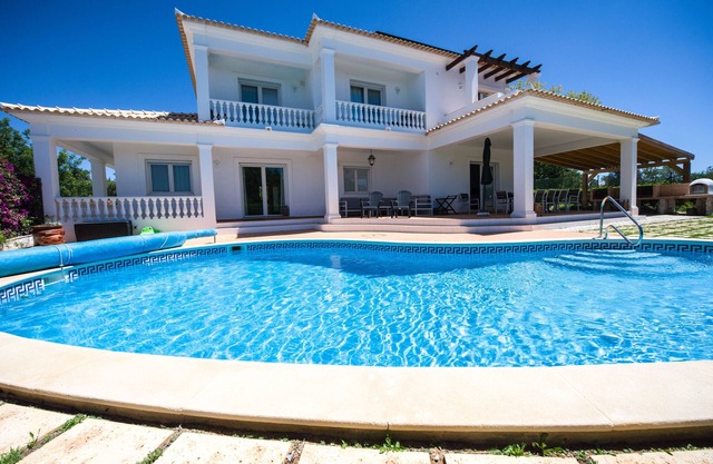Private, 5 bedroom, 6 bathroom villa with views of sea and nature reserve.
