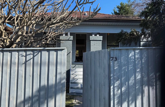 Private, clean and convenient home, close to beaches, transport and restaurants.