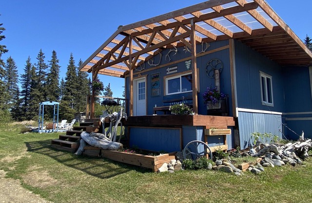 Private Cozy Cabin with Amazing Inlet Views