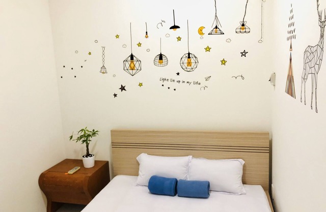 PRIVATE COZY LOCAL HOME - DIST 10 HCMC VIETNAM