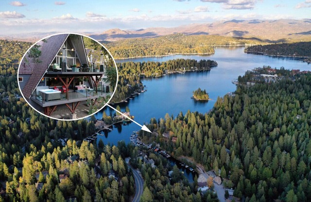 Private Dock! Swim and Fish! Hot TUB! Rocky Point, Surreal location!